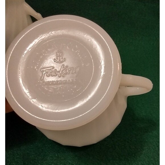 Vintage Anchor Hocking Fire King Milk Glass Swirl Gold Trim Creamer Sugar Bowl - Picture 5 of 7